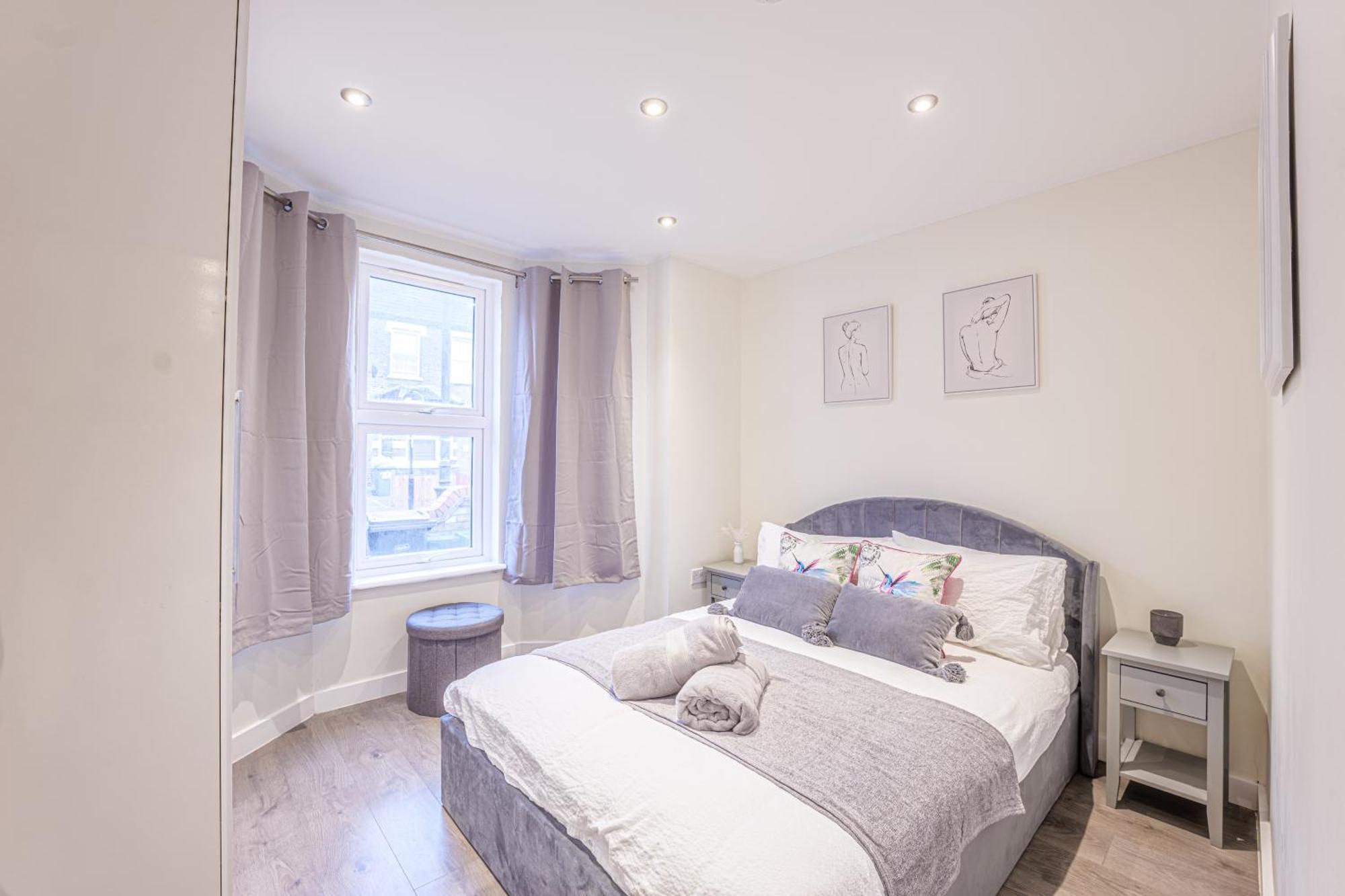 West Residence بروملي المظهر الخارجي الصورة