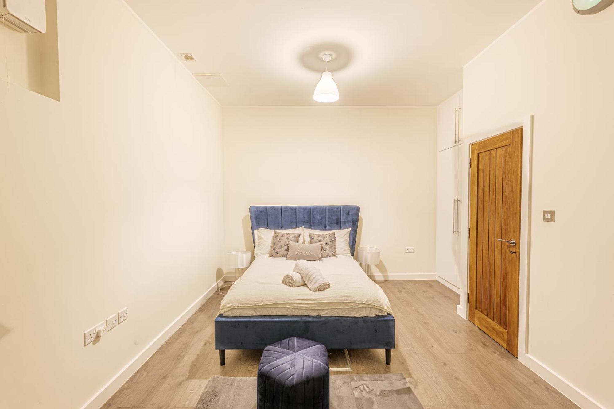 West Residence بروملي المظهر الخارجي الصورة